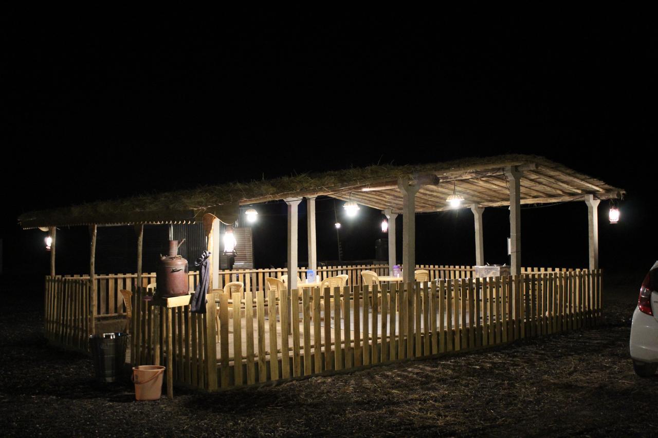Hotel Nova Patgar Tents Bhuj Exterior foto